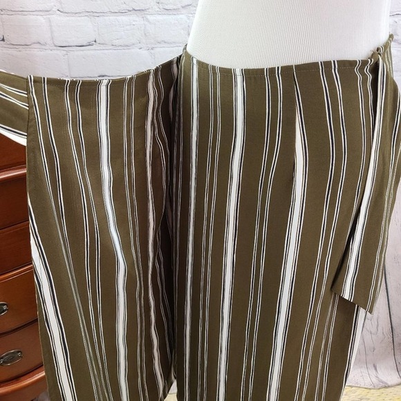 Evereve brown skirt with multi colored stripes - Picture 12 of 14